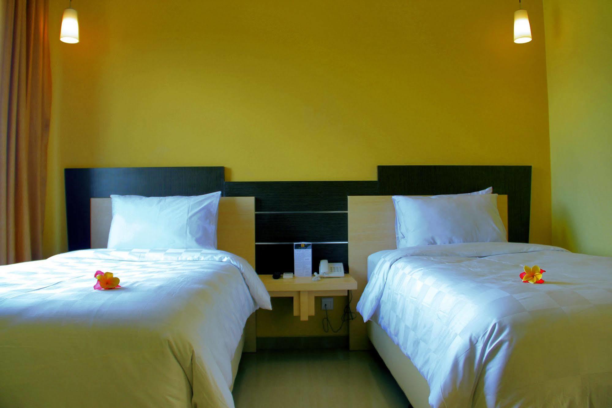 M Hotel Mataram Exterior foto
